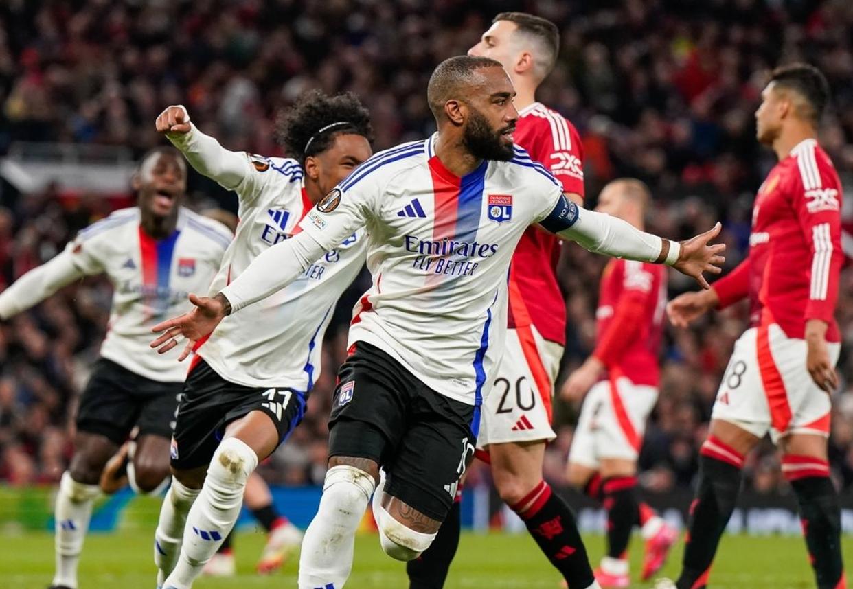 雷速-惊天逆转！曼联连追三球实现绝地反击，那个信息历史.的简单介绍