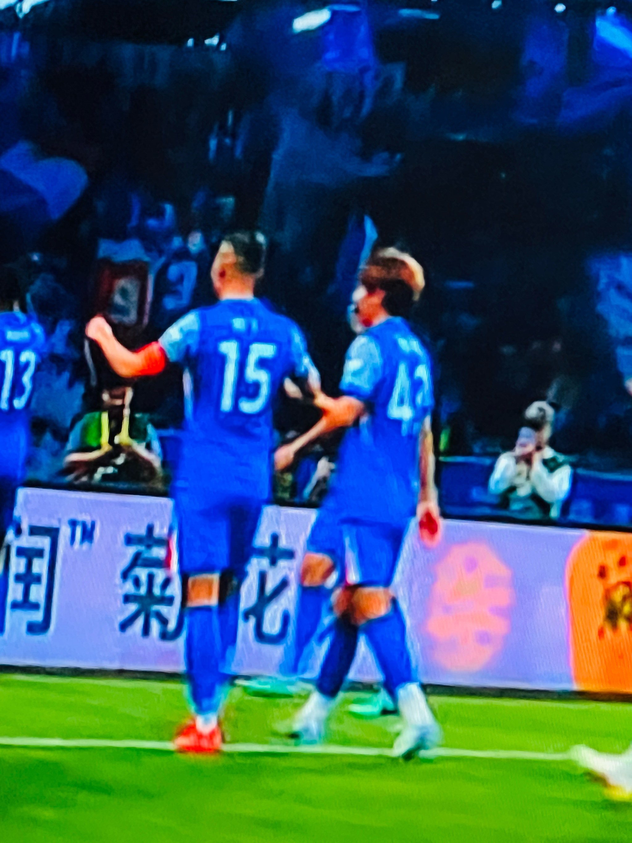 包含广州队围绕西甲临场应变赛前浙江稠州备战NBA季后赛，赛前AC米兰门线救险直接炸裂的词条