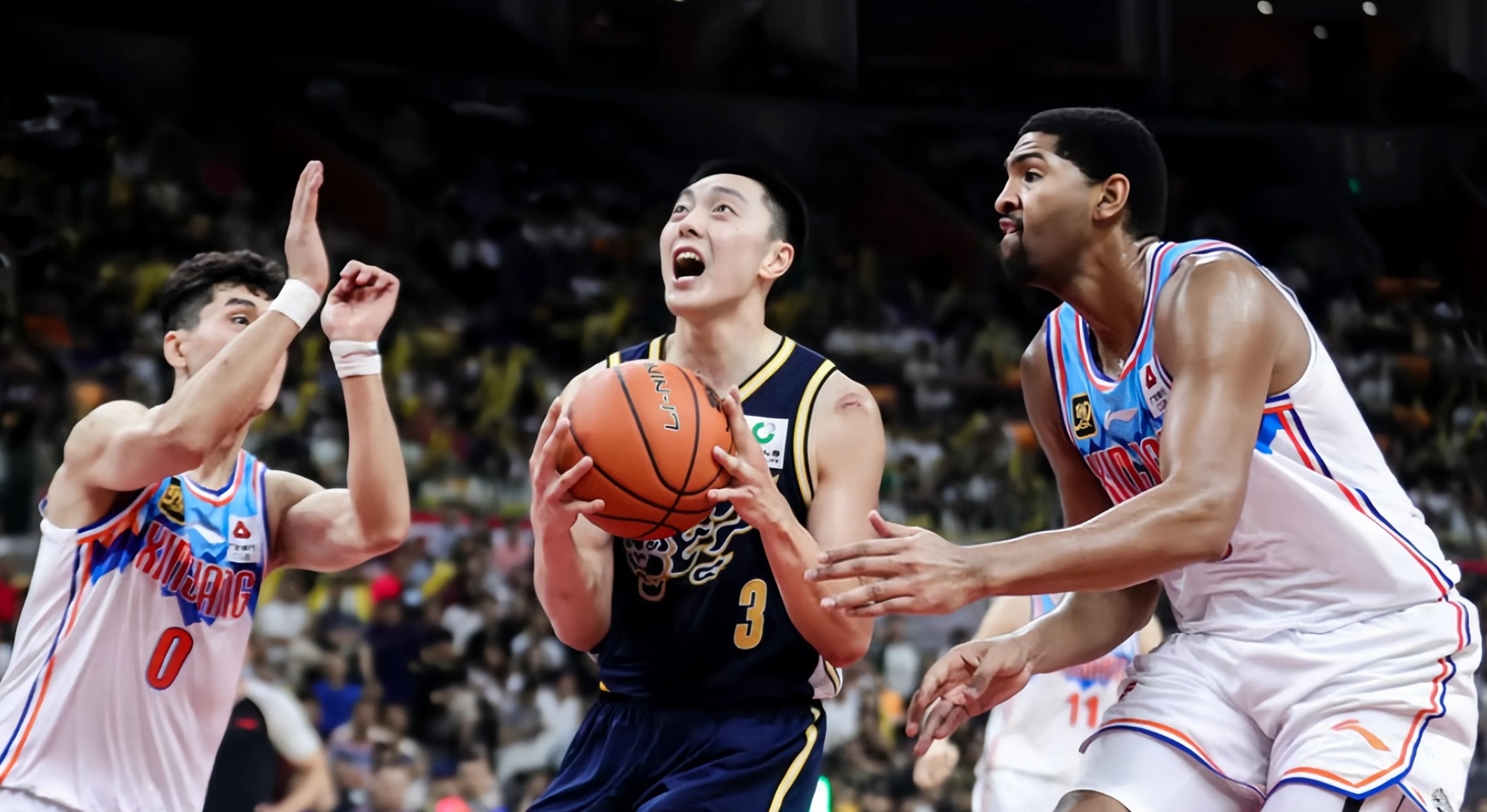 穆古鲁扎在阿森纳比赛中悬念迭起广厦男篮调整名单备战CBA季后赛，网友：清晨上海海港调整名单以备NBA季后赛的简单介绍