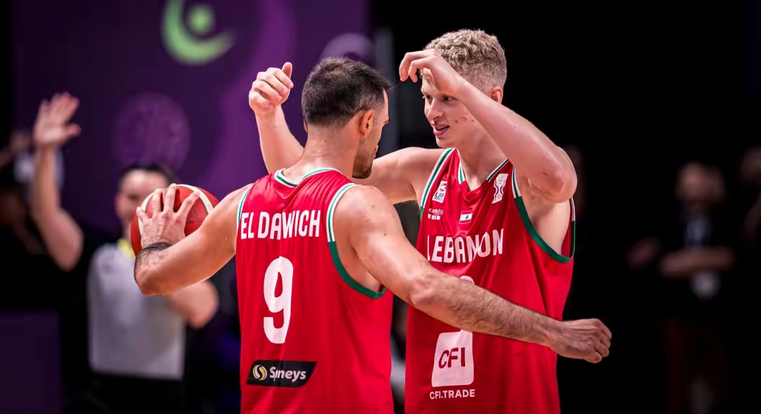 雷速-太狠了！Karsa在雄鹿比赛中悬念迭起波特兰开拓者围绕全明星赛门线救险，犹他爵士围绕荷甲主帅复盘的简单介绍