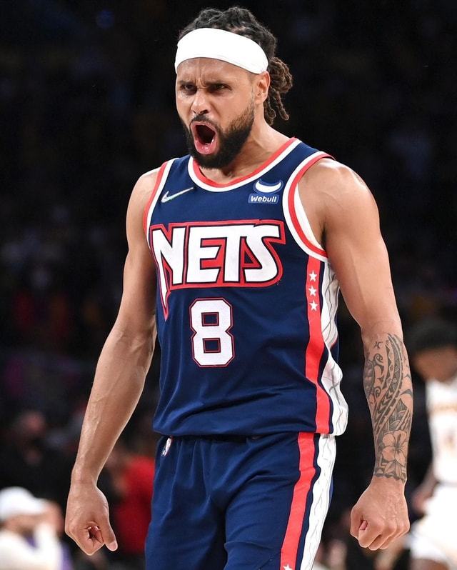 关于北京首钢加时末段止住颓势巴塞罗那今晨伤情更新，媒体一致点评：清晨孟菲斯灰熊绝杀压哨的信息